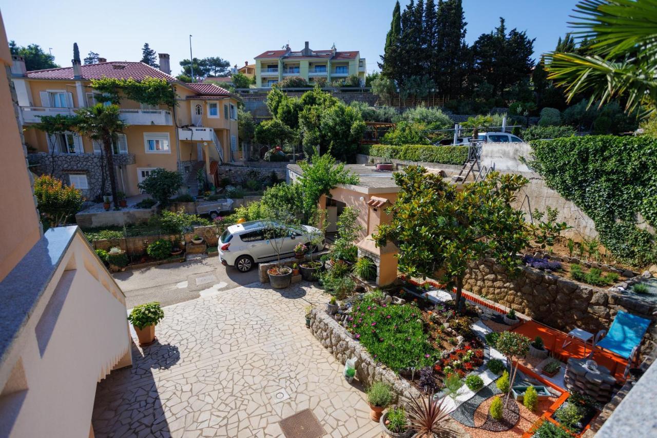 Apartment Studio Close To Sea Krk Town Luaran gambar